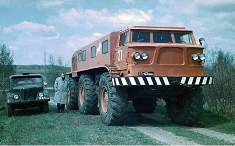 Автомобили для бездорожья. снегоход зил-э167